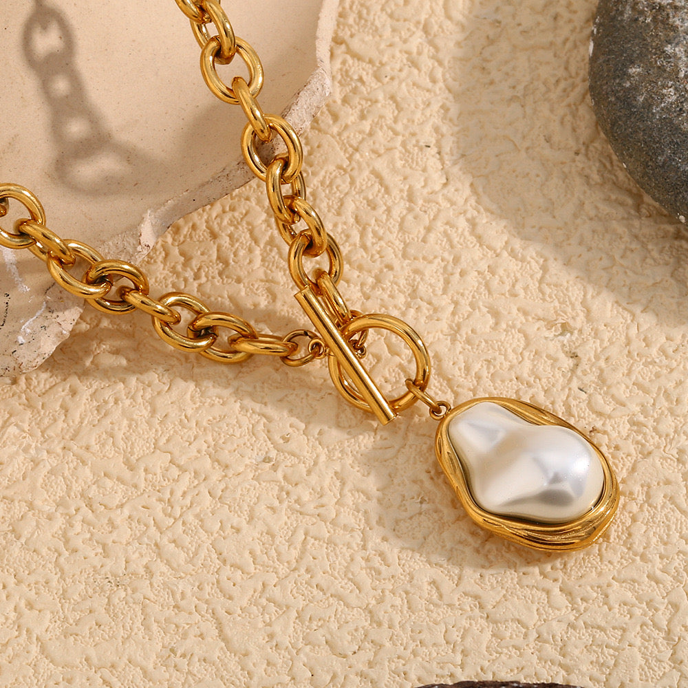 Baroque Pearl Necklace
