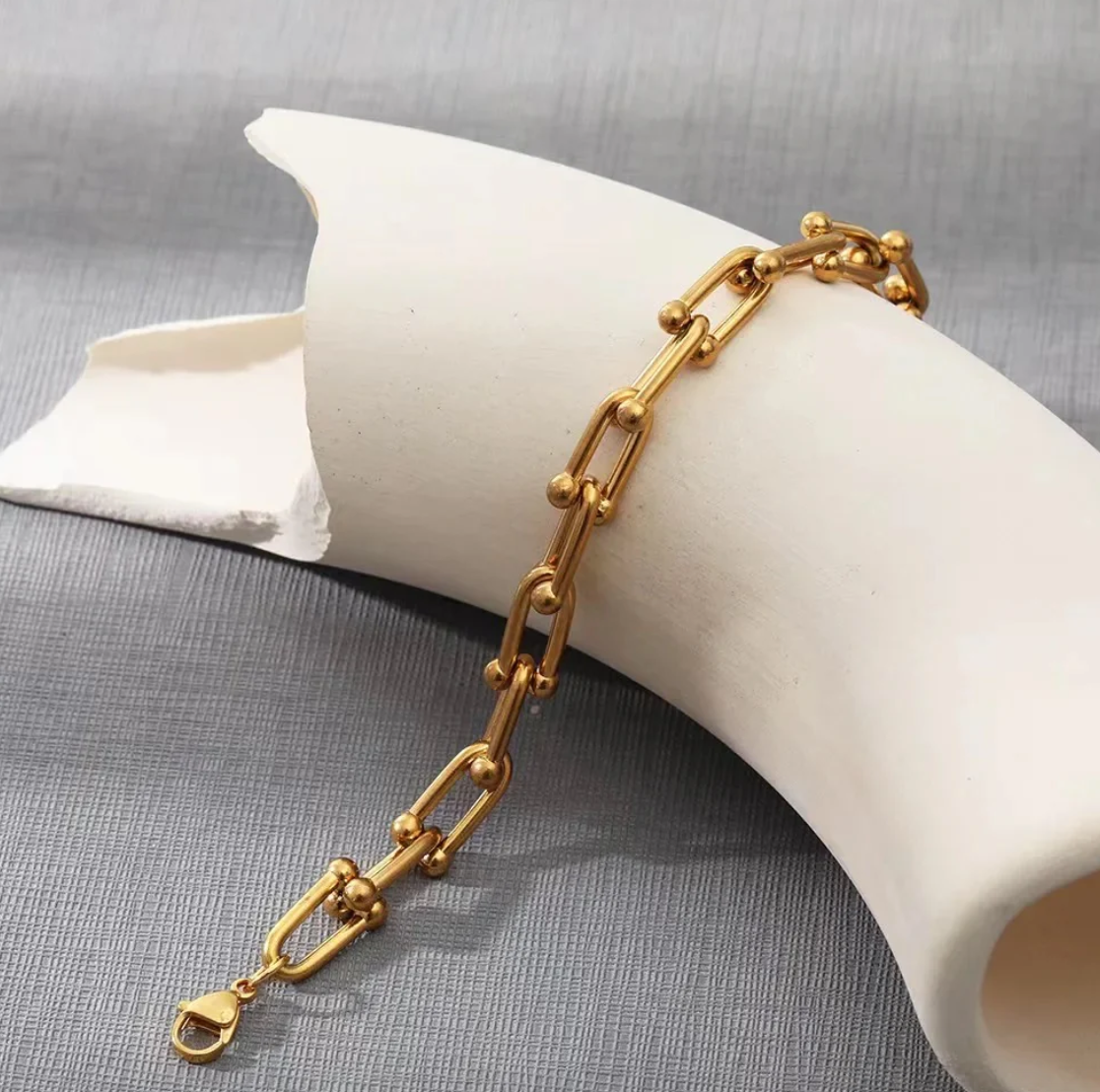 Horseshoe Chain Bracelet