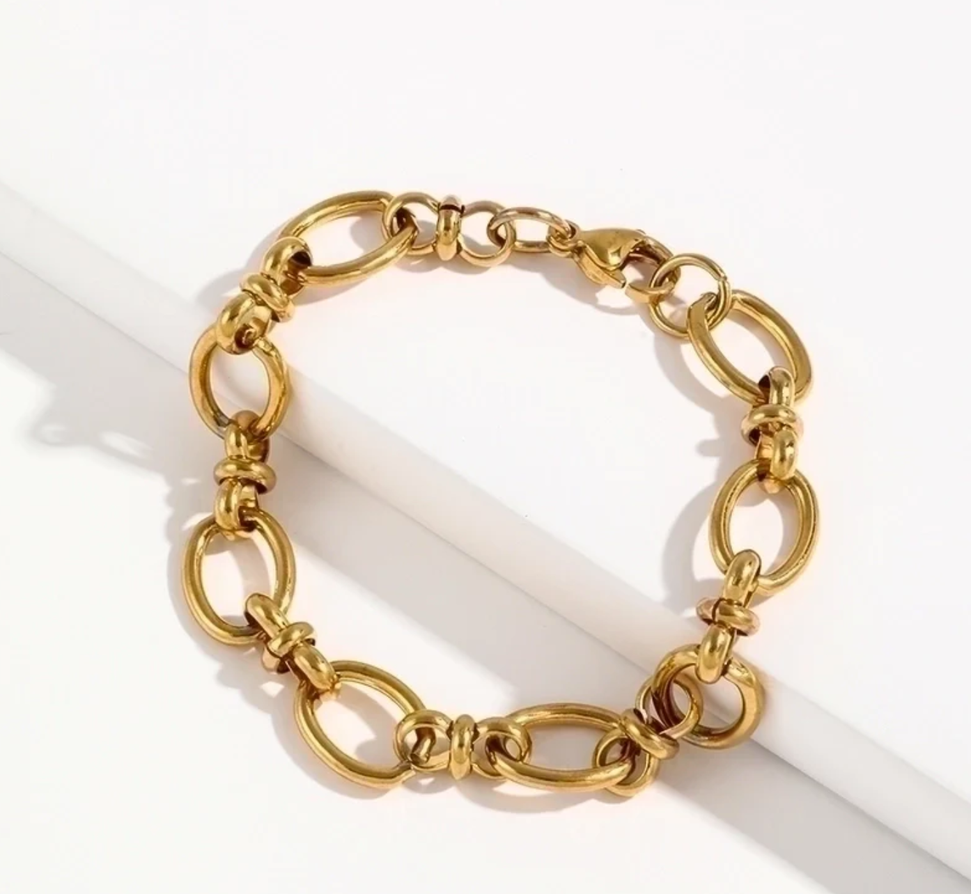 Interlocking Ring Bracelet