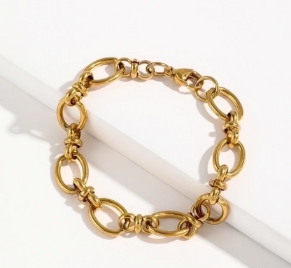 Interlocking Ring Bracelet