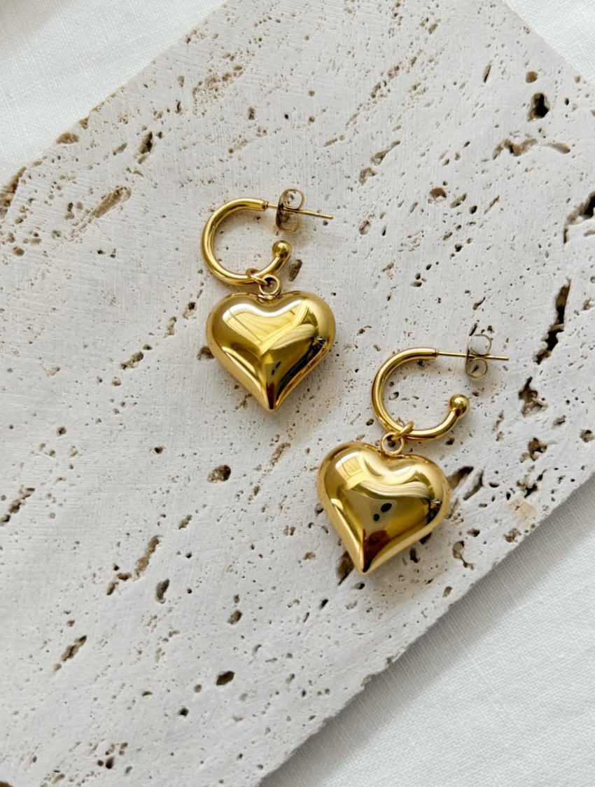 Dangling Heart Earring