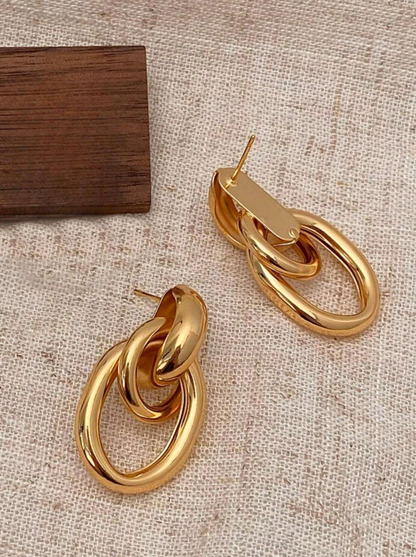 Knotted Design Earring