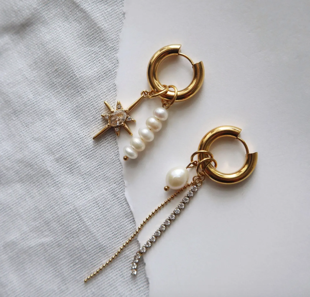 Pearls World Earring